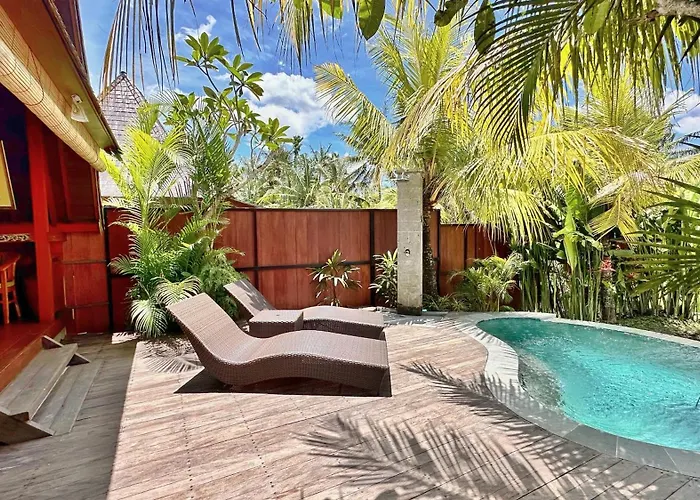 Orman Evi Wooden Pool In By Ilys Collection Ubud